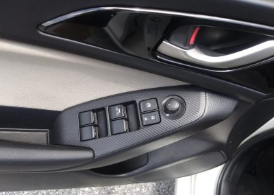 2016 Mazda 3 iTouring Hatchback 19